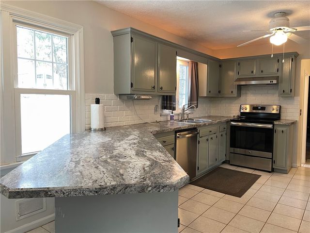 23 Blackwatch, Perinton, NY 14450