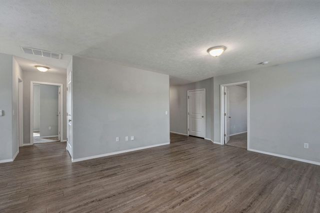 500 Ethan Avenue, Republic, MO 65738