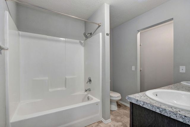 500 Ethan Avenue, Republic, MO 65738