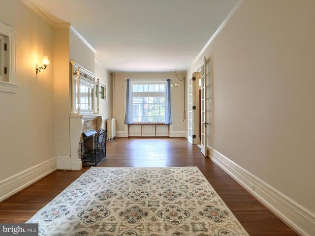 219 W MAIN STREET, Mechanicsburg, PA 17055