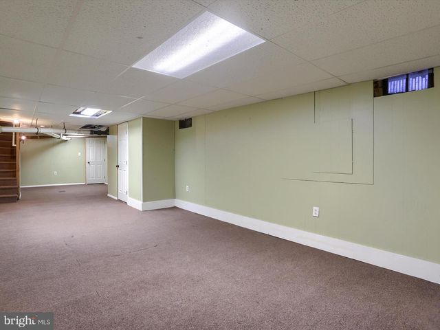 219 W MAIN STREET, Mechanicsburg, PA 17055