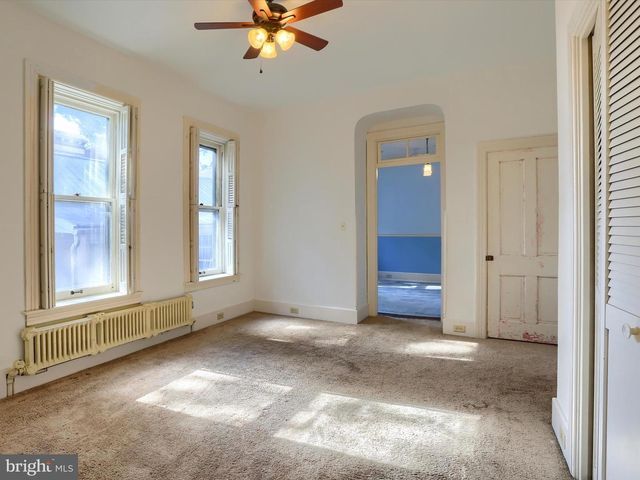 219 W MAIN STREET, Mechanicsburg, PA 17055