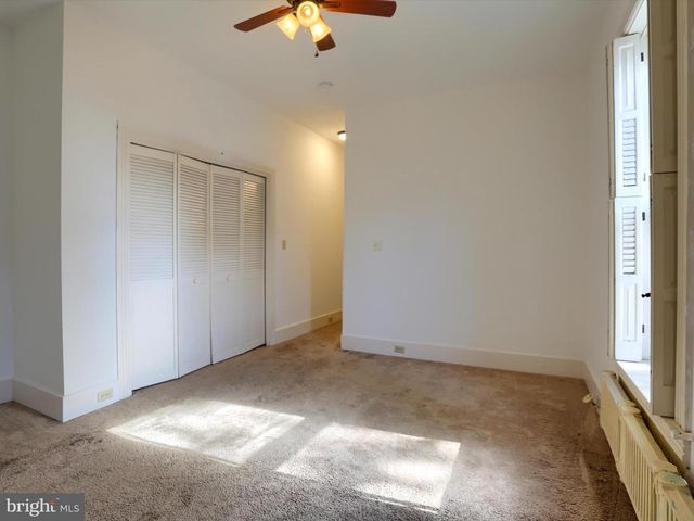 219 W MAIN STREET, Mechanicsburg, PA 17055