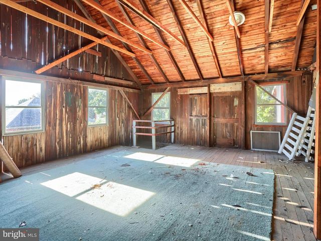 219 W MAIN STREET, Mechanicsburg, PA 17055