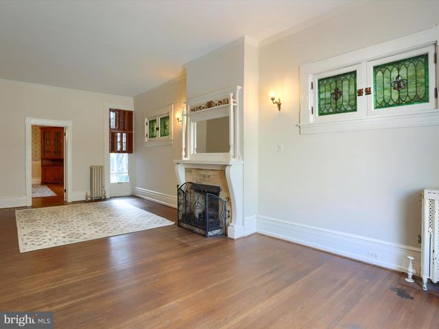 219 W MAIN STREET, Mechanicsburg, PA 17055