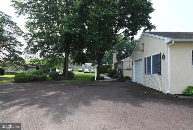 137 A S 3RD STREET, Telford, PA 18969