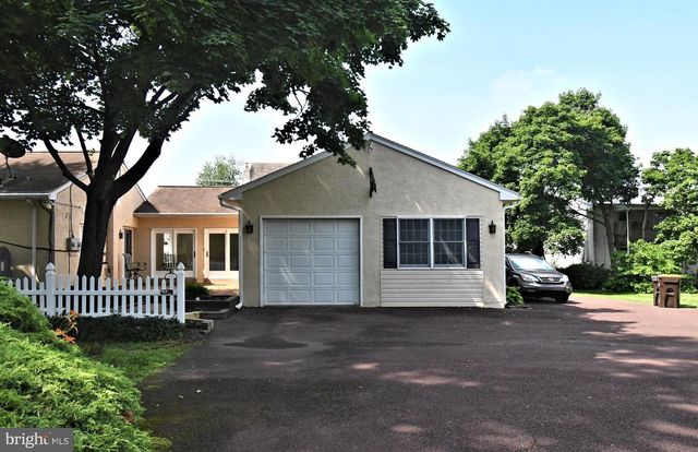 137 A S 3RD STREET, Telford, PA 18969