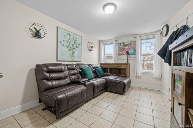 758 E 224th Street, Bronx, NY 10466