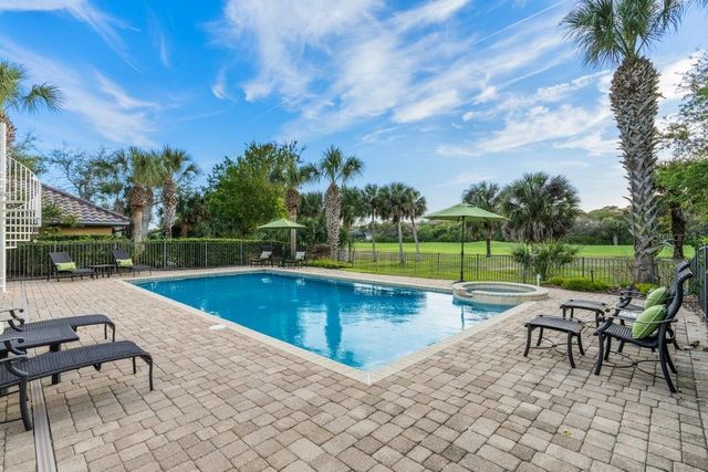 9 NORTHSHORE DRIVE, Palm Coast, FL 32137