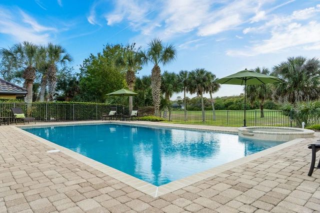 9 NORTHSHORE DRIVE, Palm Coast, FL 32137