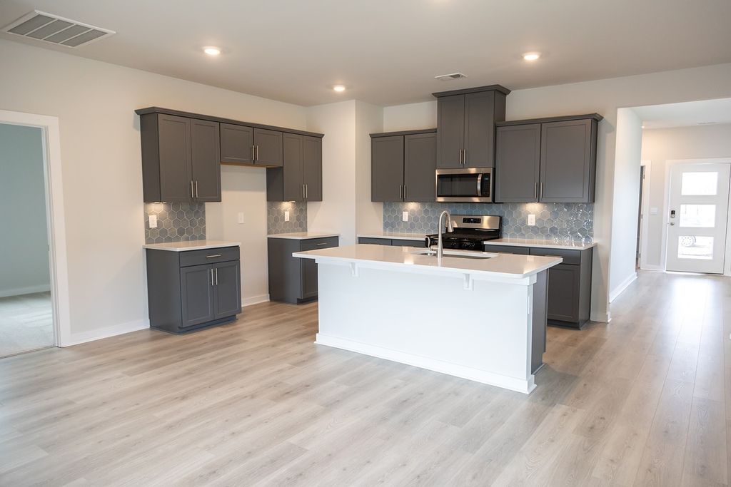 328 Apollo, Gallatin, TN 37066