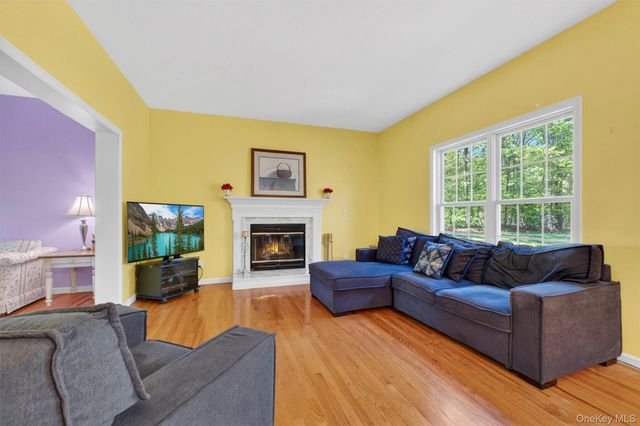 172 Westchester Avenue, Buchanan, NY 10511