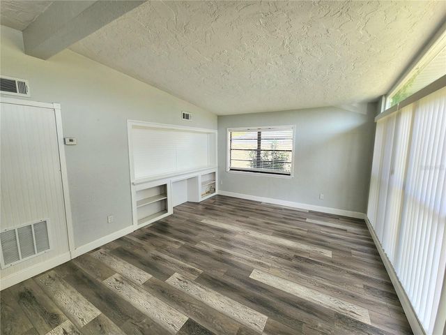 2001 PRINCETON AVENUE, Bradenton, FL 34207