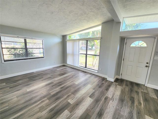 2001 PRINCETON AVENUE, Bradenton, FL 34207