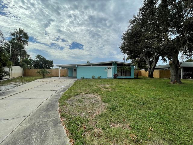 2001 PRINCETON AVENUE, Bradenton, FL 34207