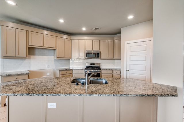 41 Kramer Lane, Sanger, TX 76266