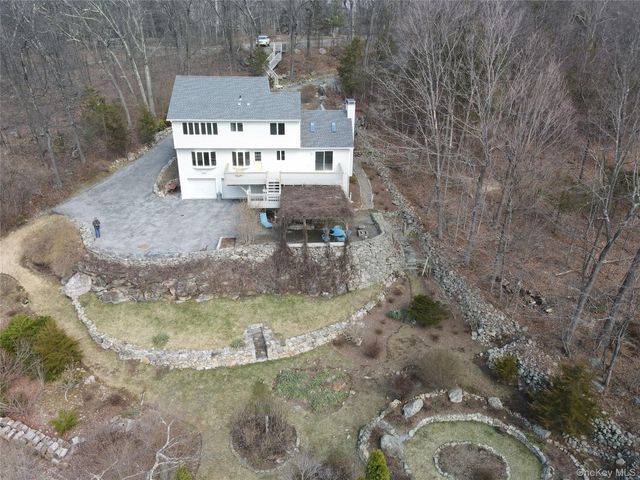 50 Downey Lane, Cold Spring, NY 10516
