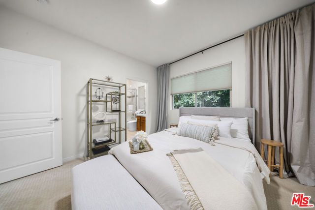 18330 Hanan Court, Tarzana (los Angeles), CA 91356