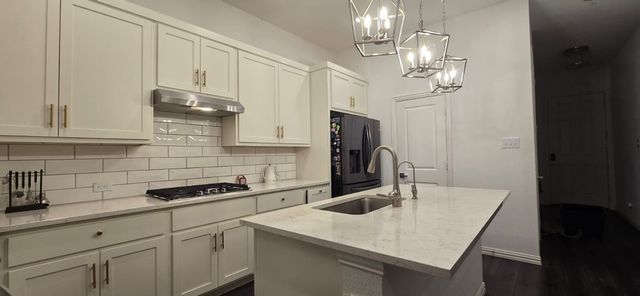 9807 Romo Street, Irving, TX 75063