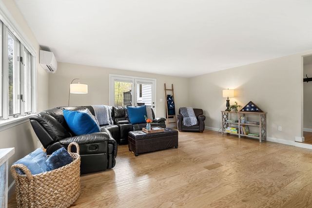 24 West Parish Drive, Andover, MA 01810