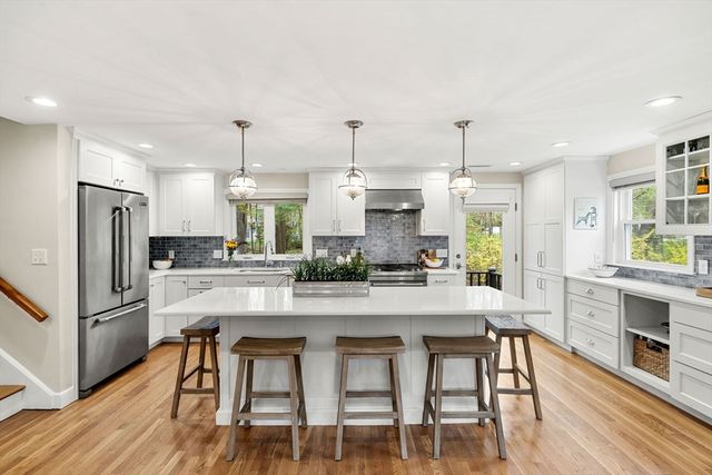24 West Parish Drive, Andover, MA 01810