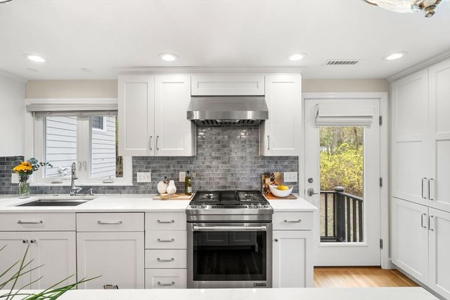 24 West Parish Drive, Andover, MA 01810