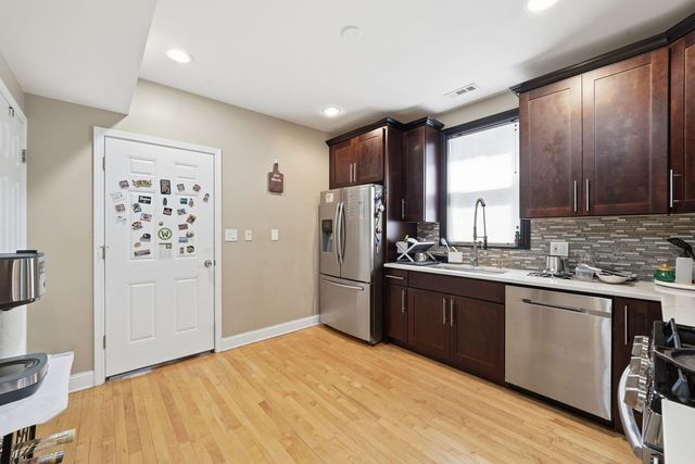 4840 W WABANSIA Avenue, Chicago, IL 60639