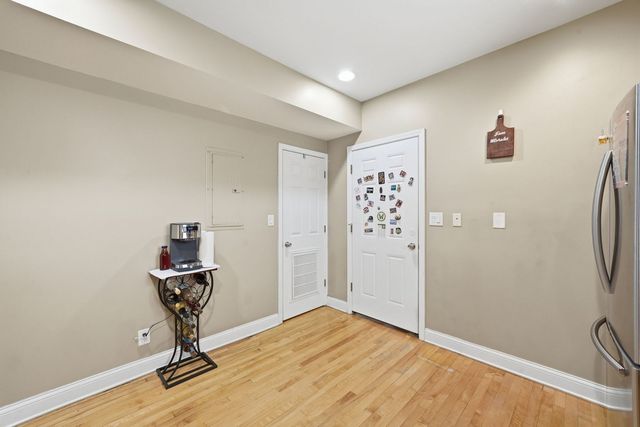 4840 W WABANSIA Avenue, Chicago, IL 60639