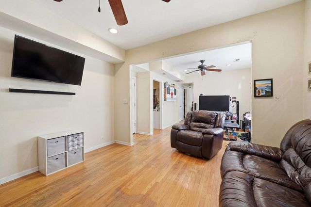 4840 W WABANSIA Avenue, Chicago, IL 60639