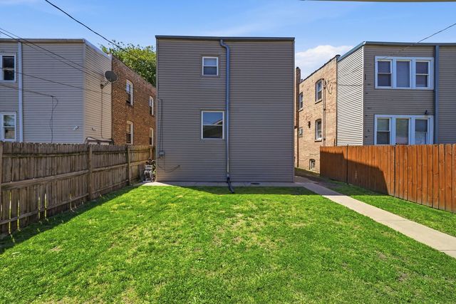 4840 W WABANSIA Avenue, Chicago, IL 60639