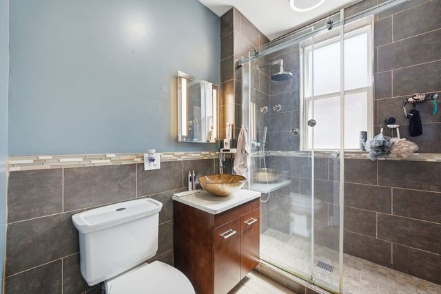4840 W WABANSIA Avenue, Chicago, IL 60639