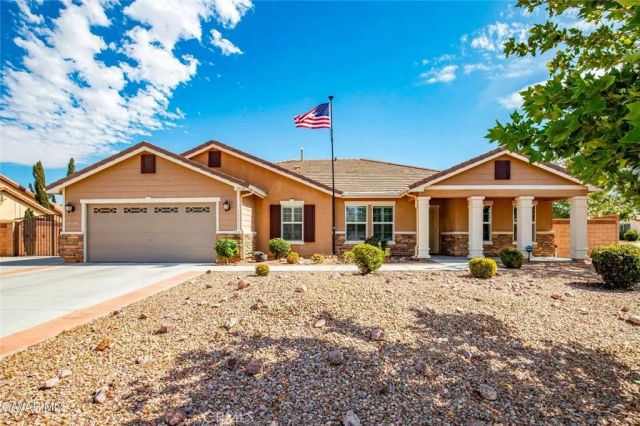 1718 Kaylyn, Lancaster, CA 93535