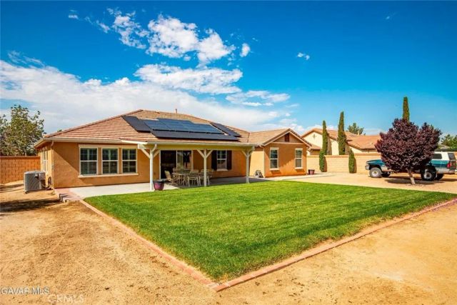 1718 Kaylyn, Lancaster, CA 93535
