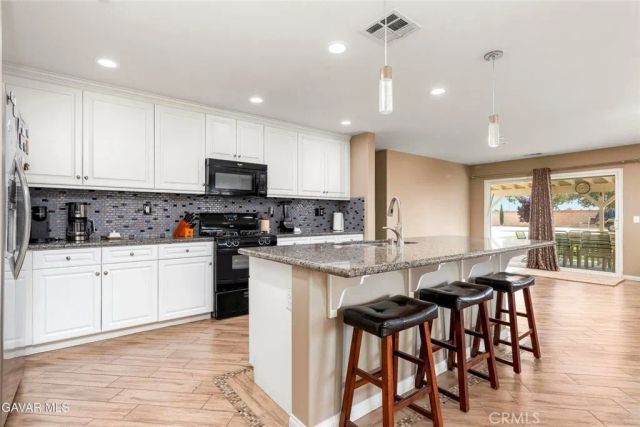 1718 Kaylyn, Lancaster, CA 93535