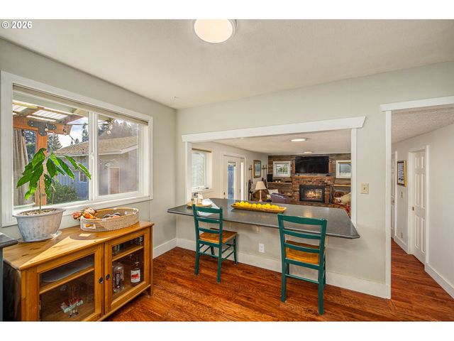 545 65TH St, Springfield, OR 97478