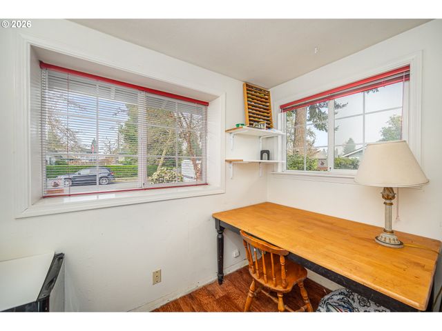 545 65TH St, Springfield, OR 97478