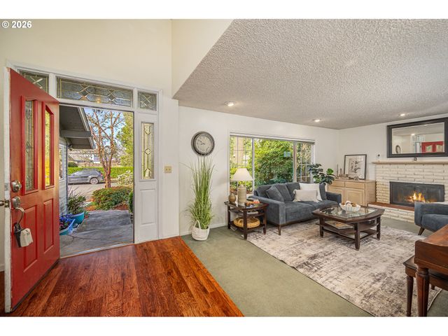 545 65TH St, Springfield, OR 97478