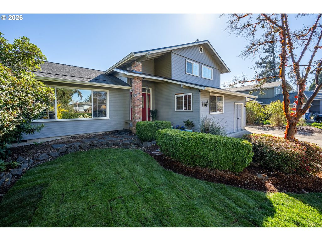 545 65TH St, Springfield, OR 97478