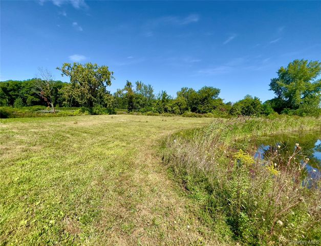 27 Picnic Woods Road, Clintondale, NY 12515