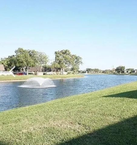 7002 70th Way, West Palm Beach, FL 33407