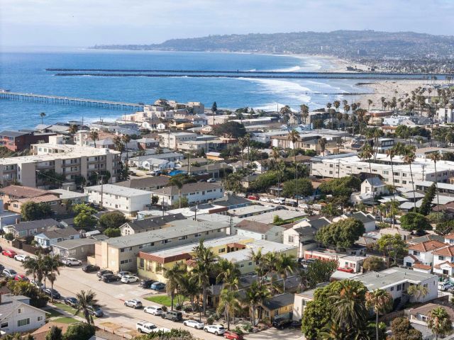 4950 Coronado Ave 2, San Diego, CA 92107