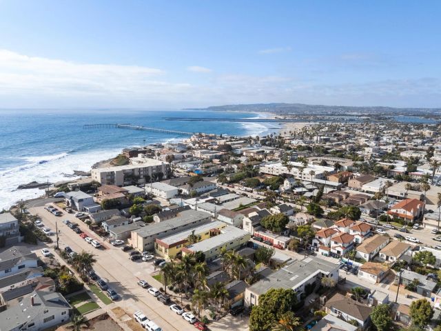 4950 Coronado Ave 2, San Diego, CA 92107