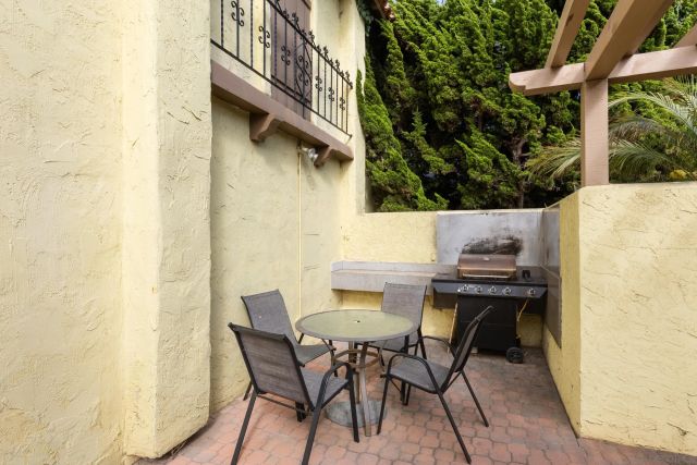 4950 Coronado Ave 2, San Diego, CA 92107