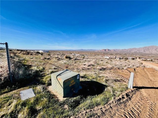 0 Outpost Rd, Apple Valley, CA 92308