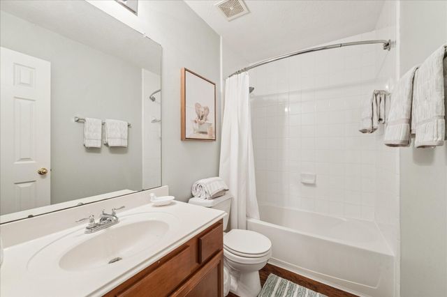 814 Sand Dollar Court, La Marque, TX 77568