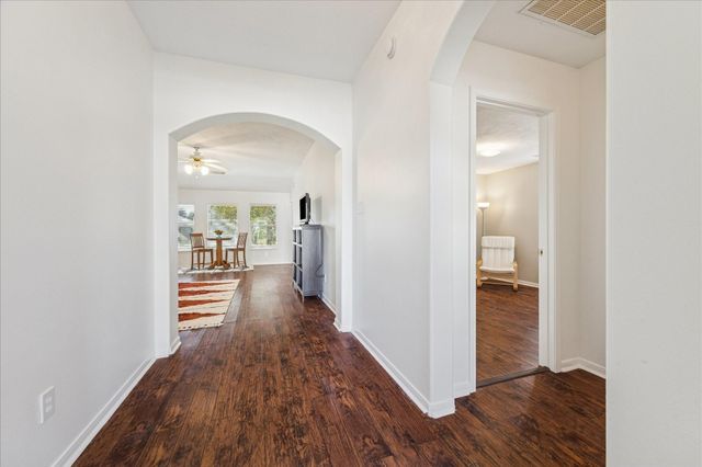 814 Sand Dollar Court, La Marque, TX 77568