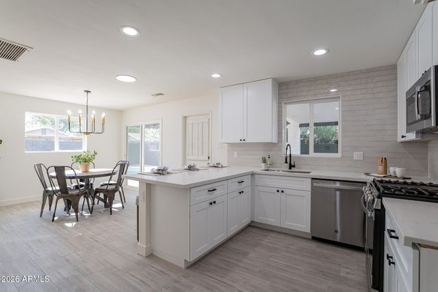 1800 S SHAFER Drive, Tempe, AZ 85281