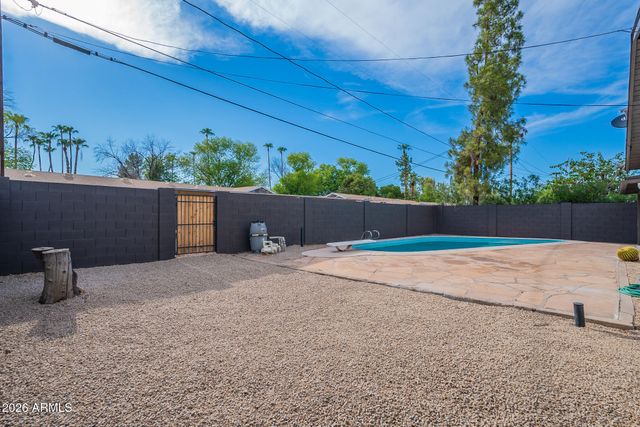 1800 S SHAFER Drive, Tempe, AZ 85281
