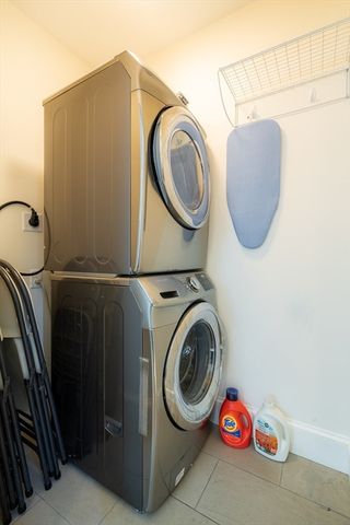 4 Hardwick St 2, Cambridge, MA 02141