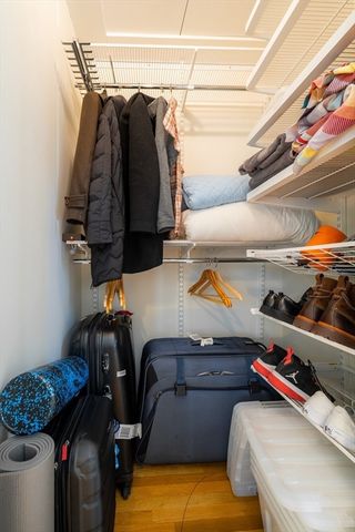 4 Hardwick St 2, Cambridge, MA 02141